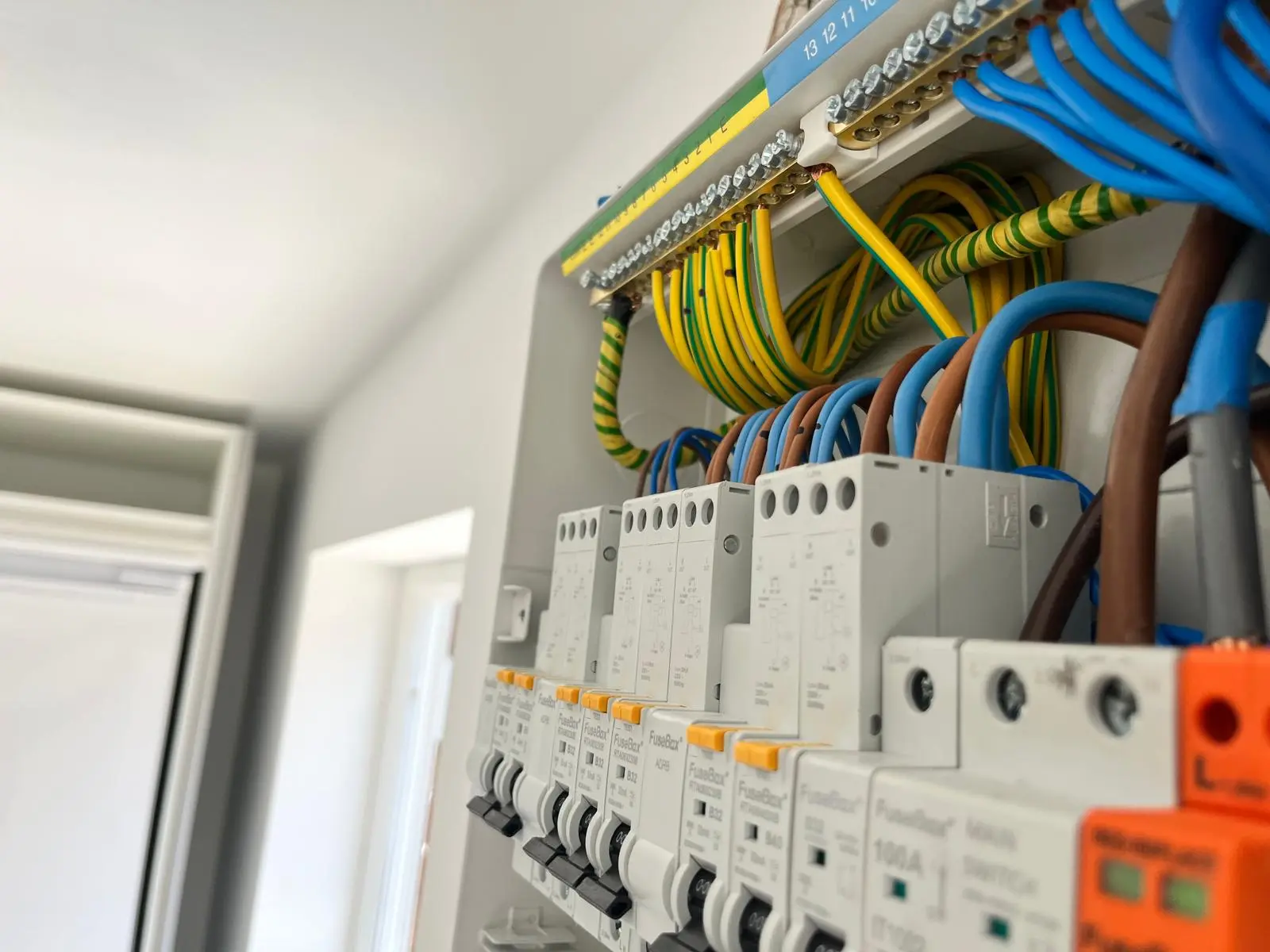 Modern Fuseboard Wiring