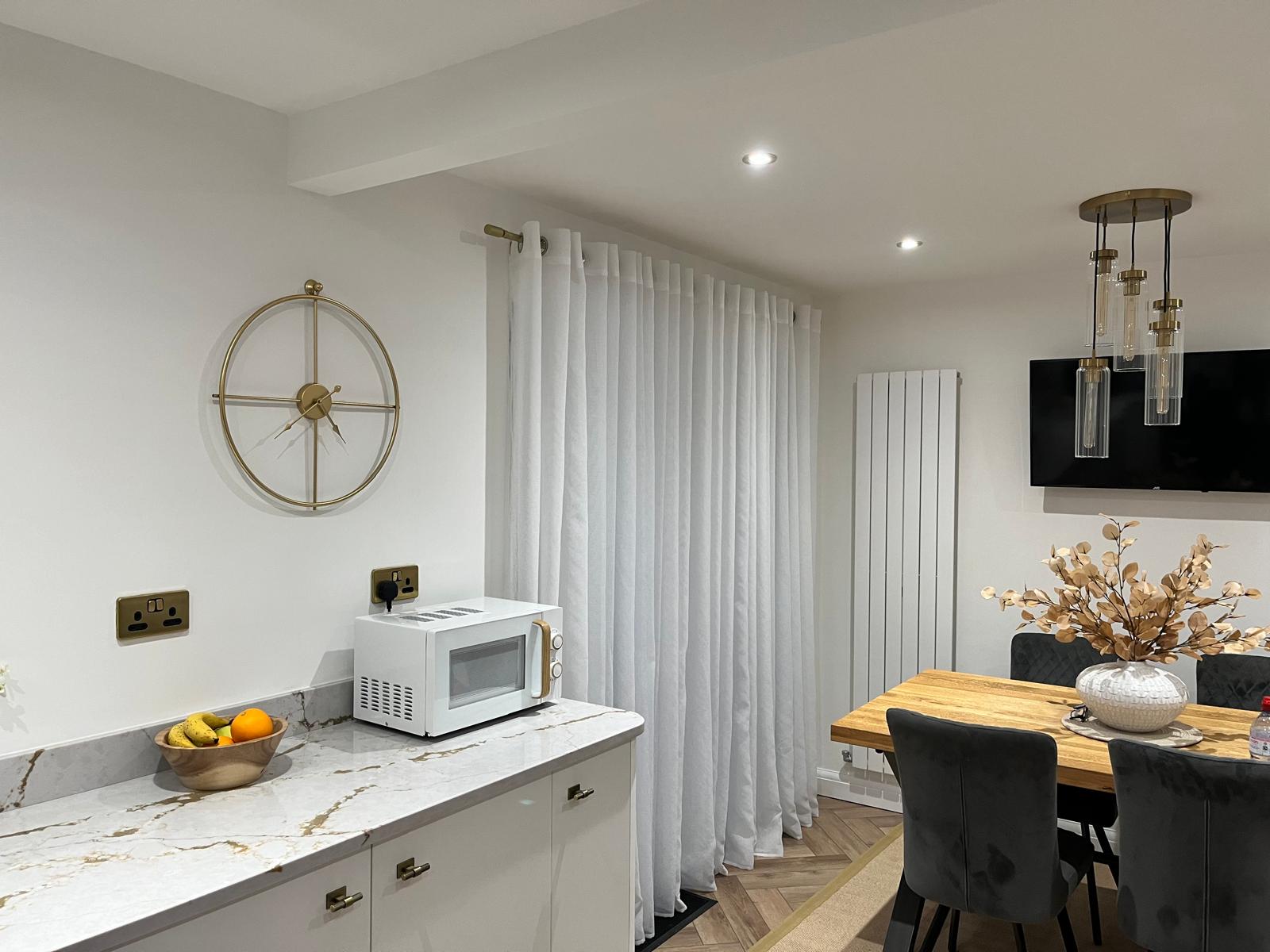 Finished bedroom lighting installation